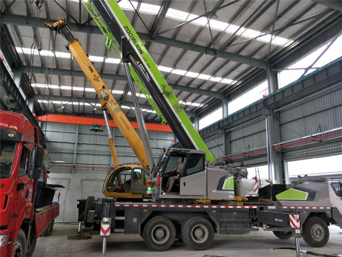 灵石县高空车出租需要注意哪些安全事项？