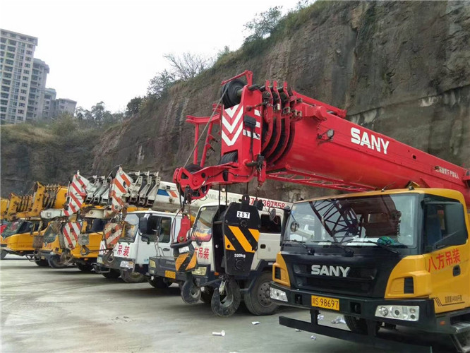 灵石县吊车出租按什么计费？台班费、单次费、里程费怎么算？